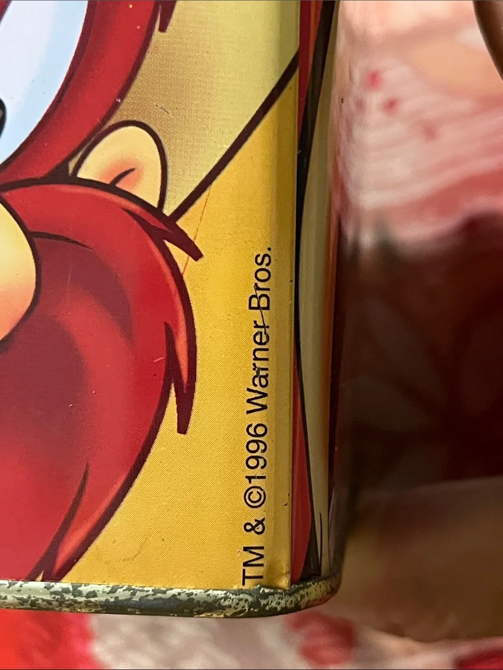 Warner Bros. Tasmanian Devil Metal Tin in Red and Yellow